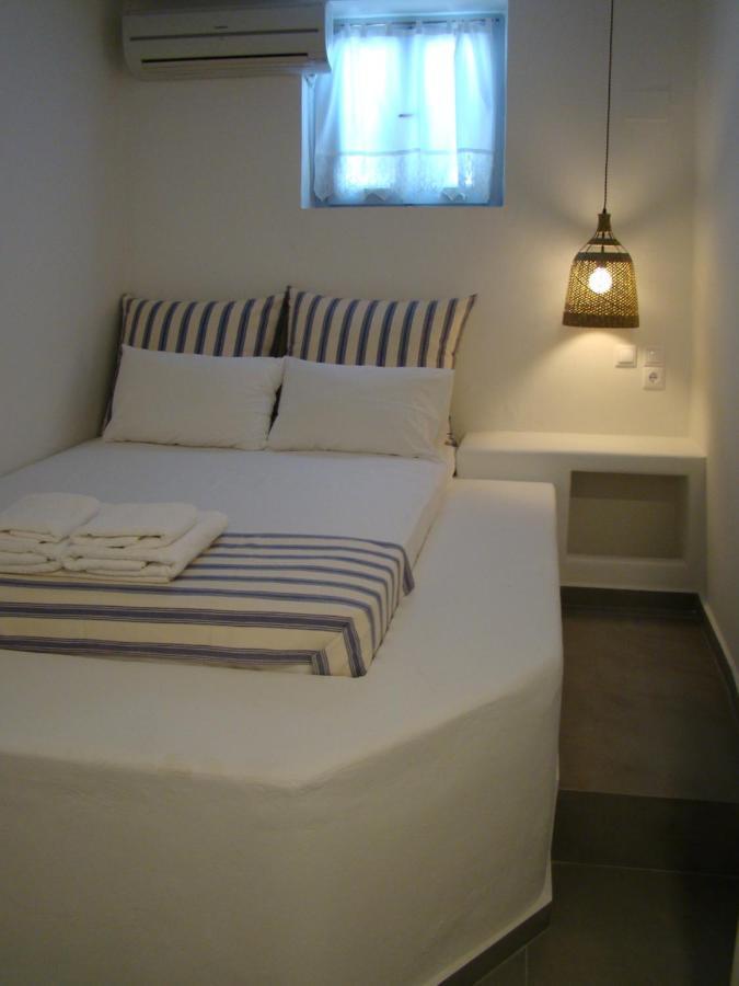 Efi'S Apartments Plaka  Luaran gambar