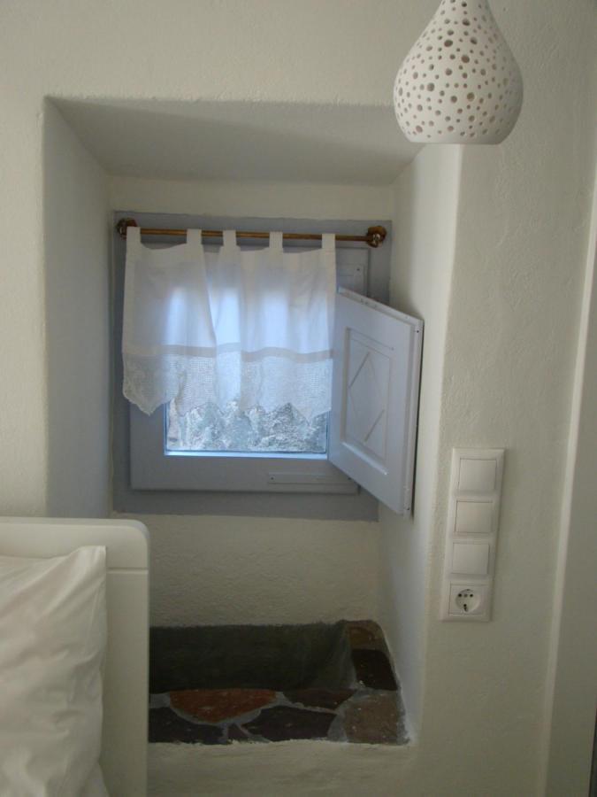 Efi'S Apartments Plaka  Luaran gambar