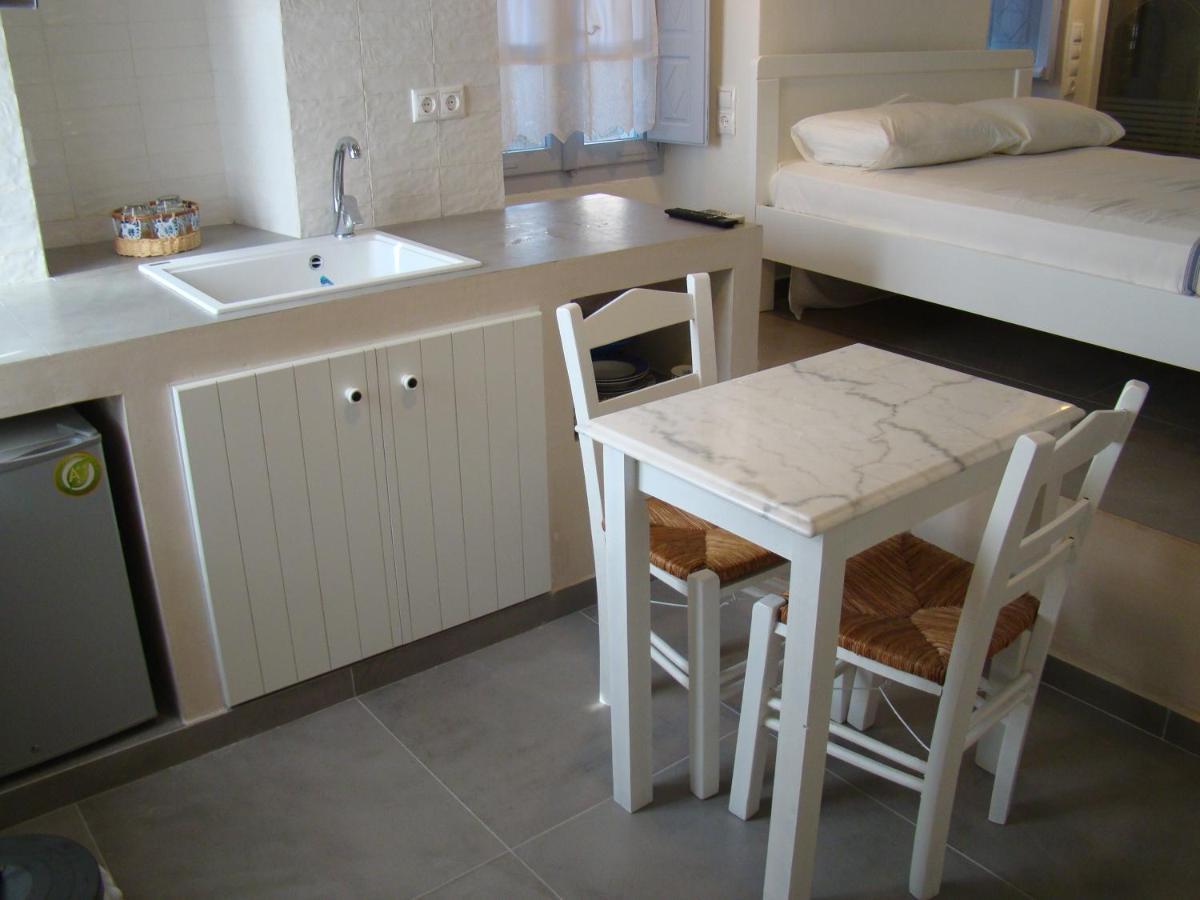 Efi'S Apartments Plaka  Luaran gambar
