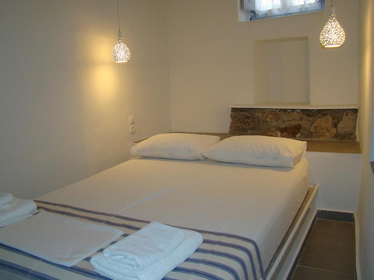 Efi'S Apartments Plaka  Luaran gambar