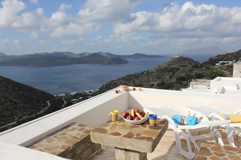Efi'S Apartments Plaka  Luaran gambar